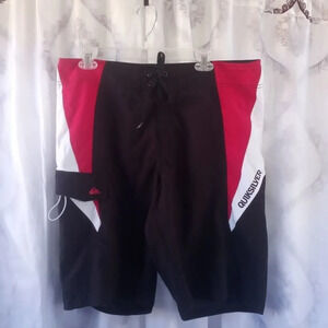 Quicksilver short size 36 ( blue box #1 )